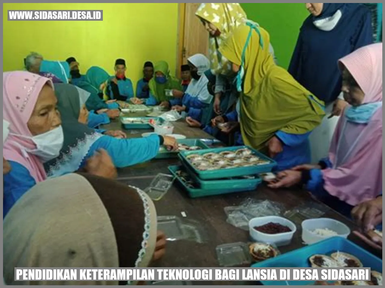 Pendidikan Keterampilan Teknologi bagi Lansia di Desa Sidasari